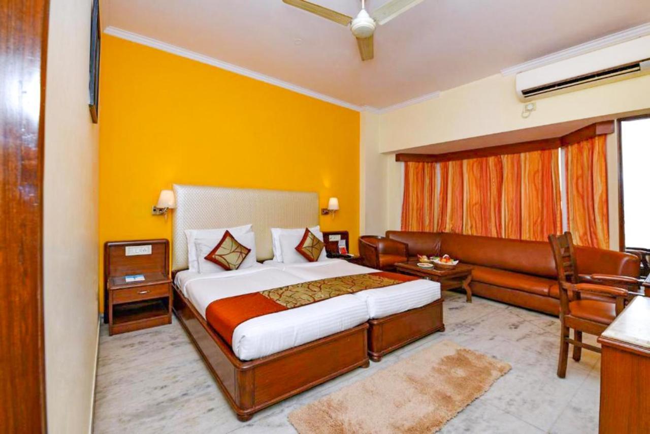 The Beaufort Inn New Delhi Exterior photo