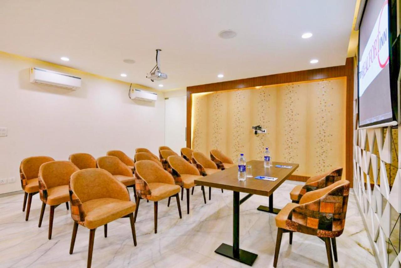 The Beaufort Inn New Delhi Exterior photo