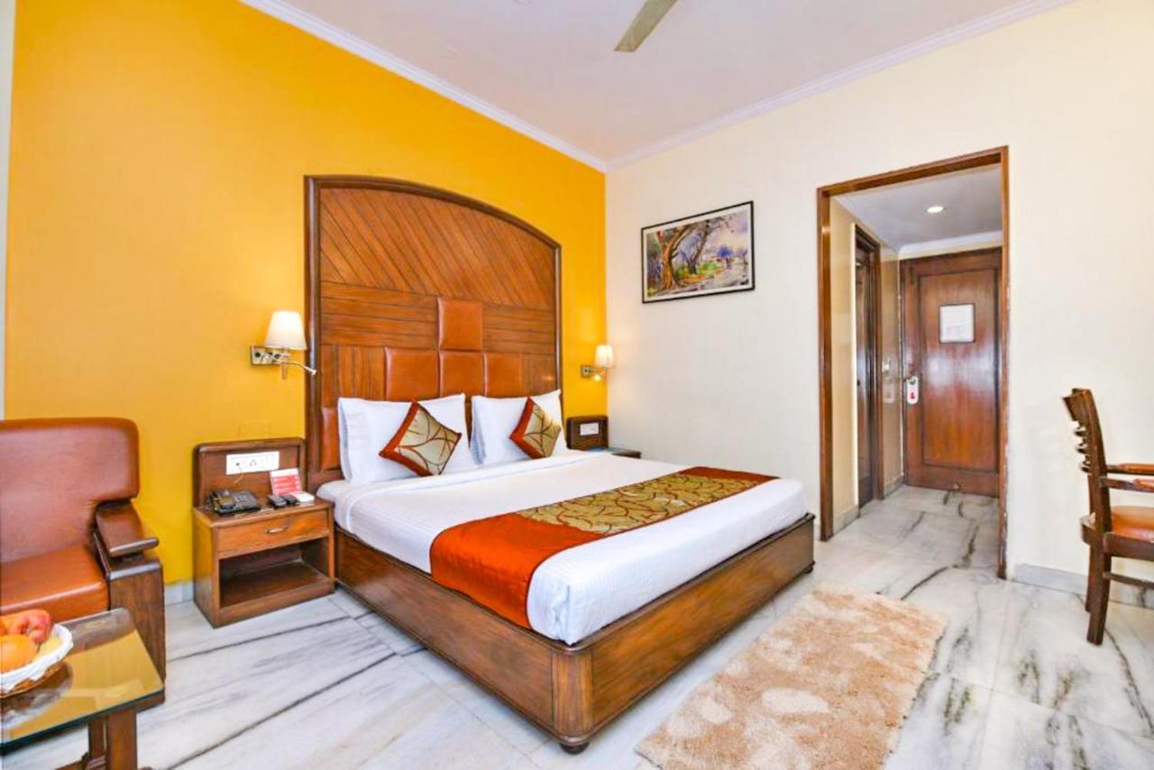 The Beaufort Inn New Delhi Exterior photo