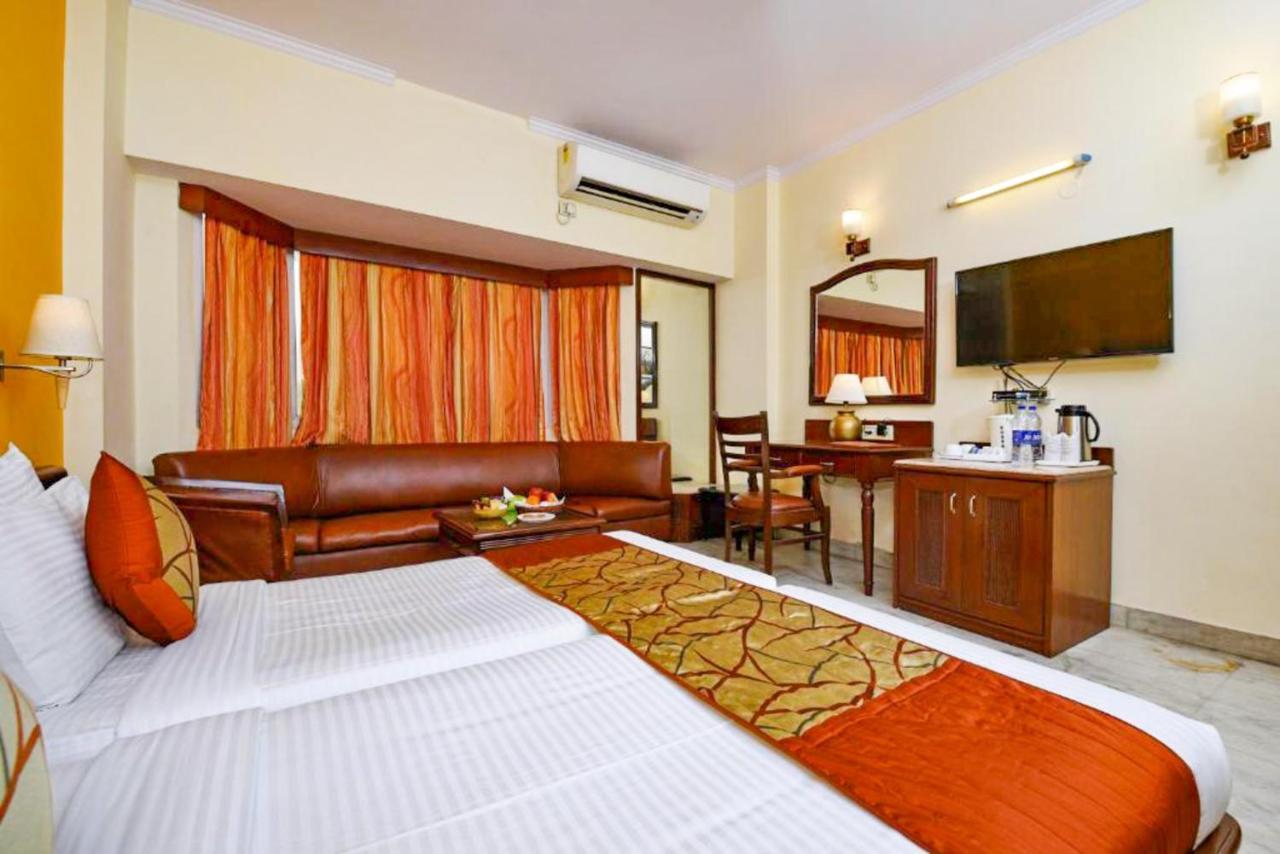 The Beaufort Inn New Delhi Exterior photo